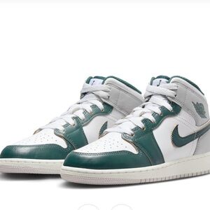 Nike Air Jordan 1 Mid SE Big Kid